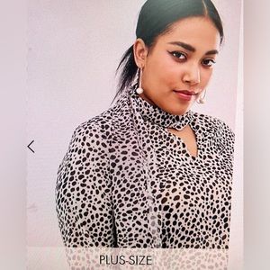 Tie neck blouse animal print size 2